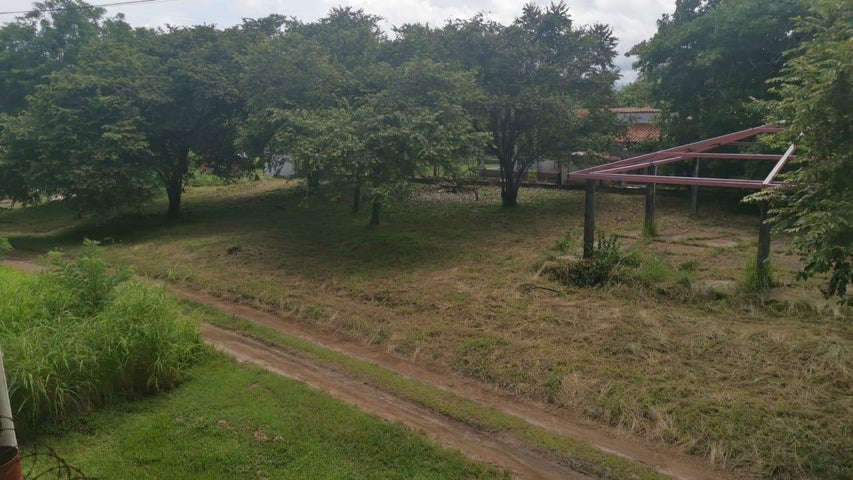 Convenient Residential Lot - Terreno en Gorgona